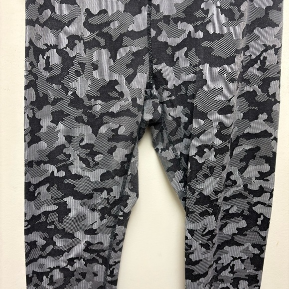 Spyder Active Camo Jacquard Leggings - Picture 5 of 9